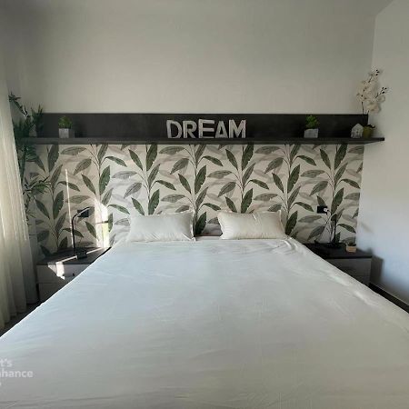 R39 Modern Apartment With Private Parking Milano Eksteriør bilde