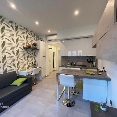 R39 Modern Apartment With Private Parking Milano Eksteriør bilde